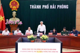 Phó Thủ tướng Thường trực Chính phủ Nguyễn Hòa Bình phát biểu chỉ đạo tại buổi làm việc với lãnh đạo thành phố Hải Phòng. (Ảnh: Phạm Kiên/TTXVN)