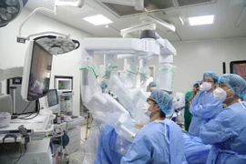 Các bệnh viện phát triển năng lực chuyên môn kỹ thuật chăm sóc chuyên sâu hiện đại. (Ảnh: PV/Vietnam+)
