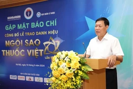 Thứ trưởng Bộ Y tế Đỗ Xuân Tuyên phát biểu tại Cuộc họp. (Ảnh: PV/Vietnam+)