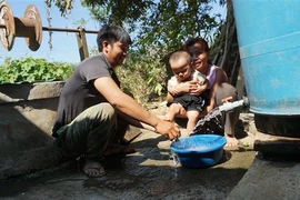 Hệ thống nước sạch được chính quyền địa phương quan tâm đầu tư, đảm bảo đời sống cho bà con người Rơ Măm tại xã Mô Rai, huyện Sa Thầy, tỉnh Kon Tum. (Ảnh: Khoa Chương/TTXVN)