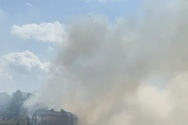 Hình ảnh xe khách cháy trụi trên cao tốc TPHCM -Long Thành-Dầu Giây
