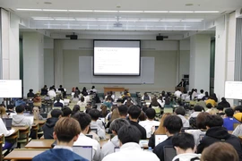 Một giờ học trên giảng đường của Trường Đại học Aomori Chuo Gakuin. (Ảnh: Xuân Giao/TTXVN)