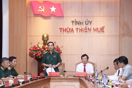 Đại tướng Phan Văn Giang phát biểu tại buổi làm việc với lãnh đạo tỉnh Thừa Thiên-Huế. (Ảnh: Tường Vi/TTXVN.)