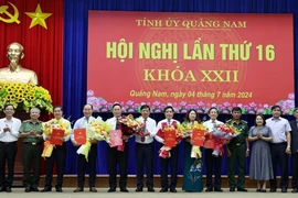 Kiện toàn ban Thường vụ tỉnh ủy Quảng Nam nhiệm kỳ 2021-2026. (Ảnh: Trần Tĩnh/TTXVN)
