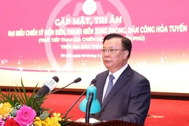 Bí thư Thành ủy Hà Nội Đinh Tiến Dũng phát biểu tại buổi gặp mặt. (Ảnh: Văn Điệp/TTXVN)