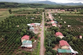 Làng Le tại xã biên giới Mô Rai, huyện Sa Thầy, tỉnh Kon Tum. (Ảnh: Khoa Chương/TTXVN)