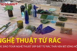 Độc đáo tour nghệ thuật sắp đặt từ rác thải tái chế ven bờ sông Hồng