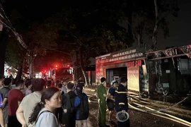 Hiện trường vụ cháy xảy ra tại 193 Phú Diễn (Bắc Từ Liêm, Hà Nội). (Ảnh: PV/Vietnam+)