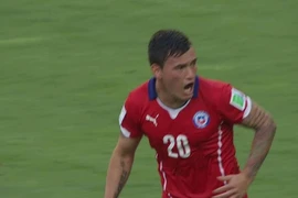 Cesar bó tay trước cú penalty "hay nhất lịch sử" của cầu thủ Chile