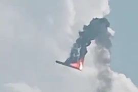 Tên lửa Trung Quốc gặp sự cố, rơi ngay sau khi vừa được phóng