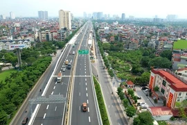 Một tuyến đường vành đai của Hà Nội góp phần giảm ùn tắc giao thông trong nội đô. (Ảnh: PV/Vietnam+)
