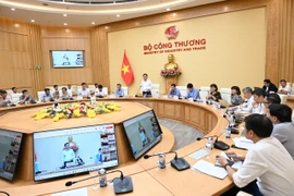 Bộ trưởng Nguyễn Hồng Diên chủ trì hội nghị giao ban dự án đường dây 500kV mạch 3. (Ảnh: Đức Duy/Vietnam+)