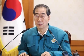 Thủ tướng Hàn Quốc Han Duck-soo phát biểu trong cuộc họp với các Bộ trưởng tại Seoul ngày 19/2/2024. (Ảnh: Yonhap/TTXVN)