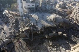 Cảnh đổ nát sau cuộc không kích của Israel xuống thành phố Rafah, Dải Gaza ngày 22/2/2024. (Nguồn: THX/TTXVN)