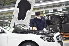Mercedes dừng kế hoạch sản xuất dòng xe điện mới ở Trung Quốc. (Nguồn: Xinhua)