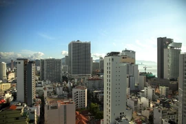 Khu vực trung tâm thành phố Nha Trang (Khánh Hòa) với nhiều khách sạn cao tầng. (Ảnh: Hồng Đạt/TTXVN)