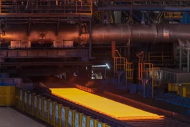 Thép tấm được sản xuất tại nhà máy ở Nam Kinh, Trung Quốc. (Ảnh: AFP/TTXVN)