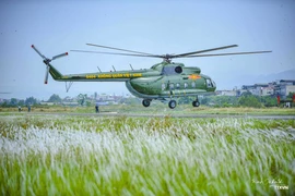 70 năm Chiến thắng Điện Biên Phủ: 11 trực thăng đã tới sân bay Điện Biên