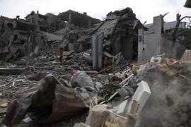 Ngôi nhà bị phá hủy trong xung đột Israel-Hamas ở thành phố Deir el-Balah, Dải Gaza, ngày 1/5/2024. (Ảnh: THX/TTXVN)