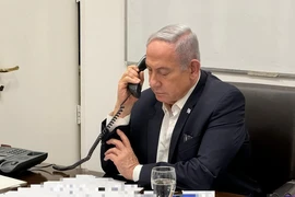 Thủ tướng Israel Benjamin Netanyahu trong một cuộc điện đàm với Tổng thống Mỹ Joe Biden. (Ảnh: THX/TTXVN)