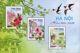 VietnamPost chính thức công bố bộ tem "Hà Nội 12 mùa hoa”