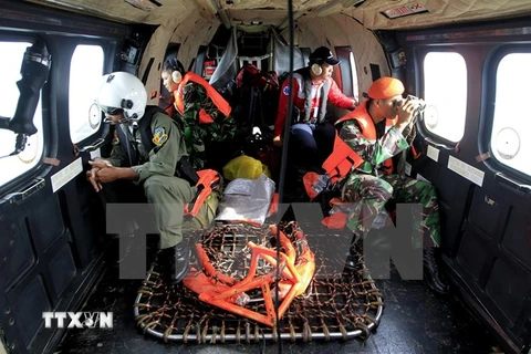 Indonesia tiếp tục thu hẹp khu vực tìm kiếm máy bay QZ8501