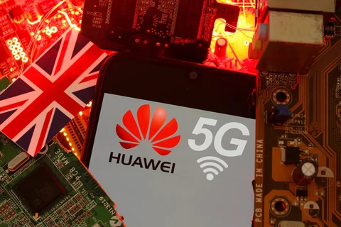 Anh hiện đang xem xét khả năng loại Huawei khỏi mạng 5G của nước này. (Nguồn: Reuters)