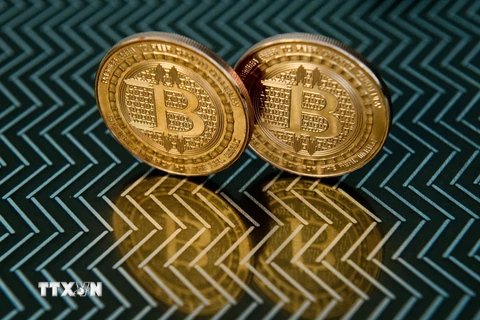 Đồng tiền kỹ thuật số Bitcoin lần đầu vượt mốc 50.000 USD
