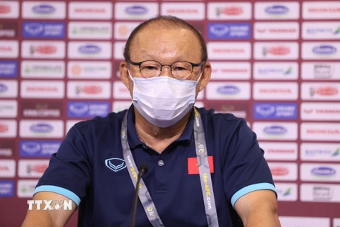 Thầy Park khẳng định không muốn tạo áp lực với các cầu thủ Việt Nam