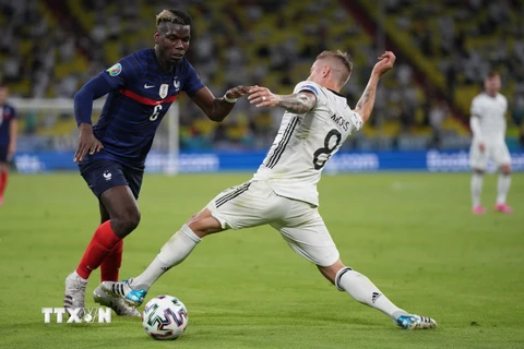 Lý giải việc Pogba chơi hay trong màu áo Pháp hơn Manchester United