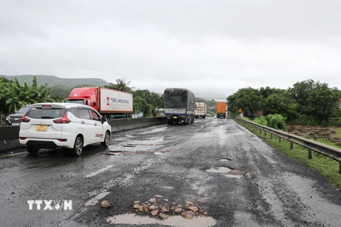 Đến ngày 30/11 sẽ hoàn thành sửa chữa Quốc lộ 1 qua Phú Yên