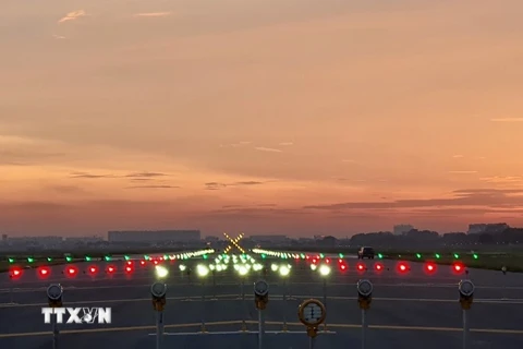 Sân bay Tân Sơn Nhất nâng cấp, đưa vào khai thác 2 đường cất hạ cánh