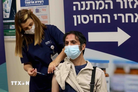 Biến thể Omicron có thể dẫn đến miễn dịch cộng đồng tại Israel