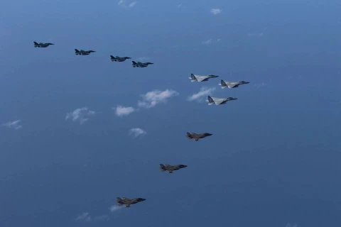 Nhật Bản, Mỹ tập trận không quân chung trên biển Hoa Đông