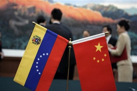 Venezuela-Trung Quốc đẩy mạnh hợp tác thương mại và kinh tế