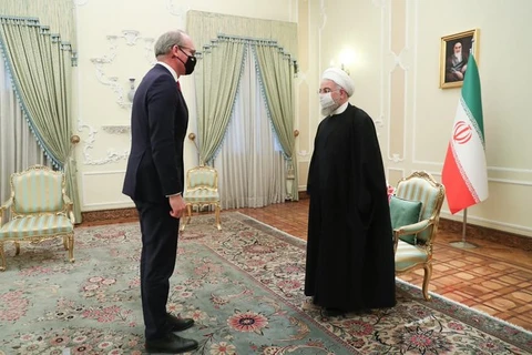 Tổng thống Iran Hassan Rouhani tiếp Ngoại trưởng Ireland Simon Conveney. (Nguồn: Thejournal.ie)