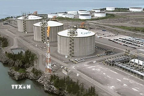 Cảng khí tự nhiên hoá lỏng thuộc Tập đoàn dầu mỏ Repsol and Irving Oil Ltd. ở thành phố cảng Saint John, tỉnh New Brunswick, Canada. (Ảnh: CBC/TTXVN)