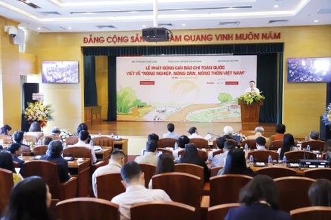 Lễ phát động 'Giải báo chí toàn quốc viết về nông nghiệp, nông dân, nông thôn Việt Nam.' (Nguồn: Dân Việt)