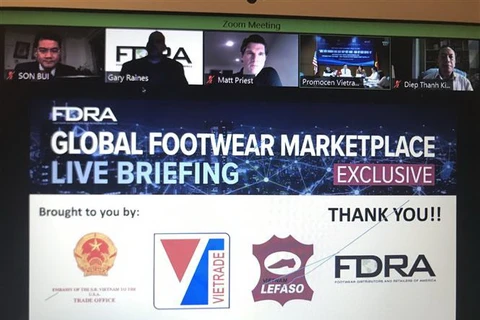 Hội nghị trực tuyến xúc tiến thương mại giày dép Việt Nam-Hoa Kỳ. (Ảnh: TTXVN)