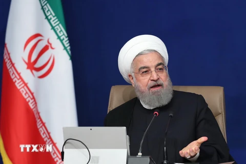 Tổng thống Iran Hassan Rouhani chủ trì cuộc họp nội các ở Tehran, ngày 2/9. (Ảnh: AFP/TTXVN)
