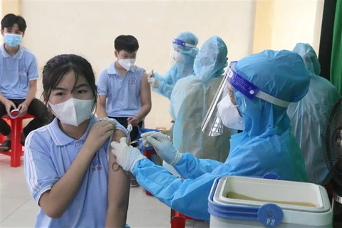 Kon Tum triển khai tiêm vaccine cho gần 66.000 trẻ từ 12-17 tuổi
