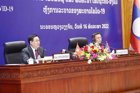 Quốc hội Việt-Lào chia sẻ kinh nghiệm phát triển kinh tế-xã hội 