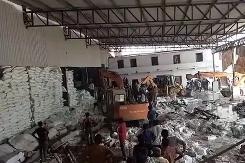 Ấn Độ: Sập tường tòa nhà đang thi công, ít nhất 12 người thiệt mạng