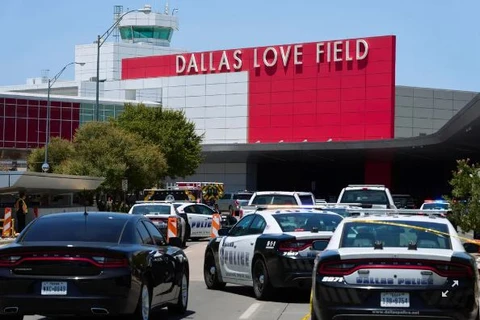 Mỹ: Nổ súng tại sân bay Texas, một phụ nữ bị cảnh sát bắn 