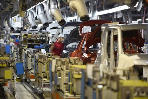 Hãng sản xuất ôtô Nissan của Nhật Bản bán tài sản cho nhà nước Nga