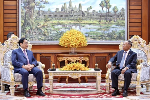 Thủ tướng Phạm Minh Chính hội kiến Chủ tịch Quốc hội Campuchia 