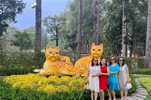 Thành phố Hồ Chí Minh khai mạc Hội hoa Xuân lần thứ 43 Tết Quý Mão