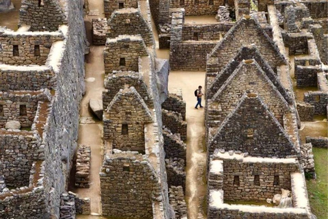 Phát hiện địa điểm thờ cúng tổ tiên thời tiền Inca ở Peru