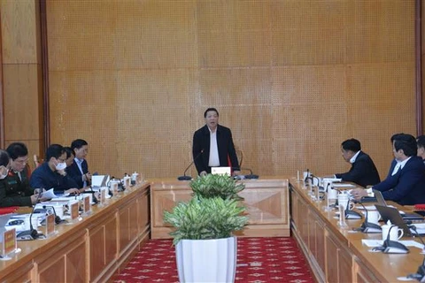 Bí thư Tỉnh ủy Cao Bằng Trần Hồng Minh chủ trì cuộc họp ngày 1/12/2021. (Ảnh: Chu Hiệu/TTXVN)