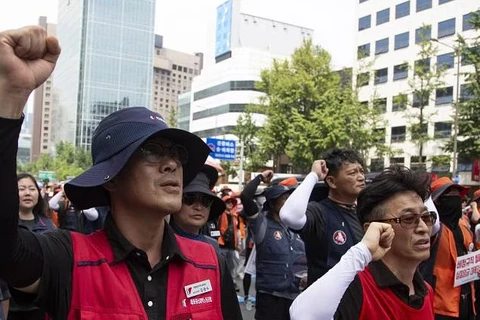 Cuộc tổng đình công của các nhân viên y tế Hàn Quốc đã bước sang ngày thứ hai liên tiếp. (Nguồn: The Straits Times/Ảnh chụp màn hình)